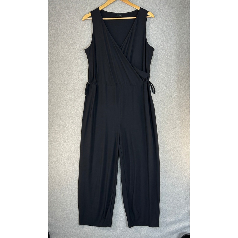 Lisa Bayne Size Small Black Sleeveless Wrap Front Jumpsuit Romper Side Tie VNeck